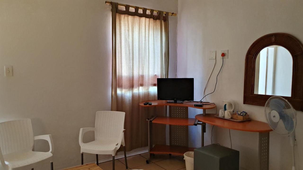 הארטביספורט Lake Motel מראה חיצוני תמונה